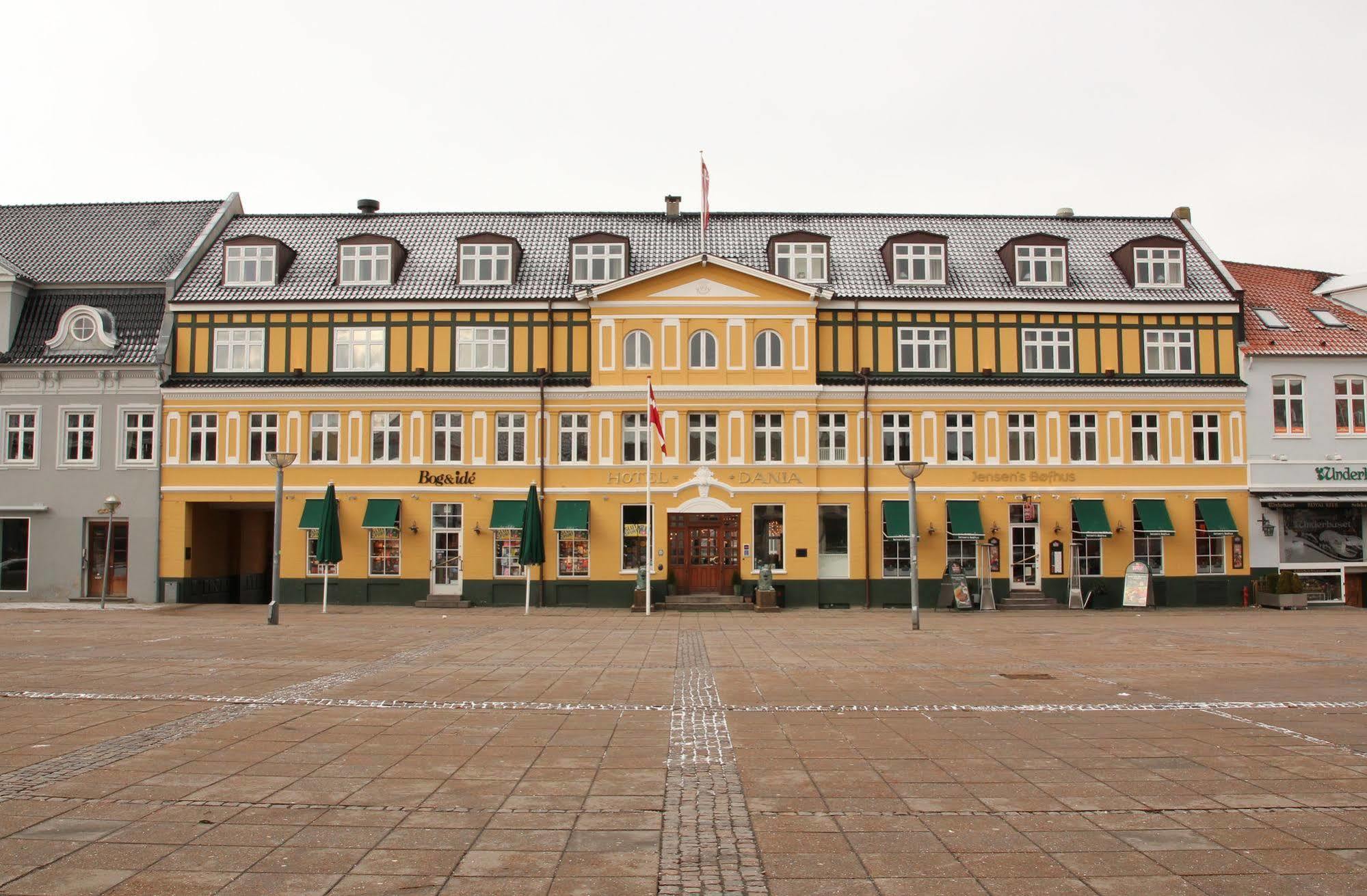 Hotel Dania Силкеборг Екстериор снимка